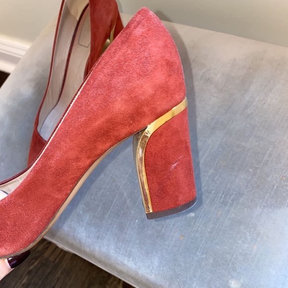 Chloe Shoe - Picture 3 of 3